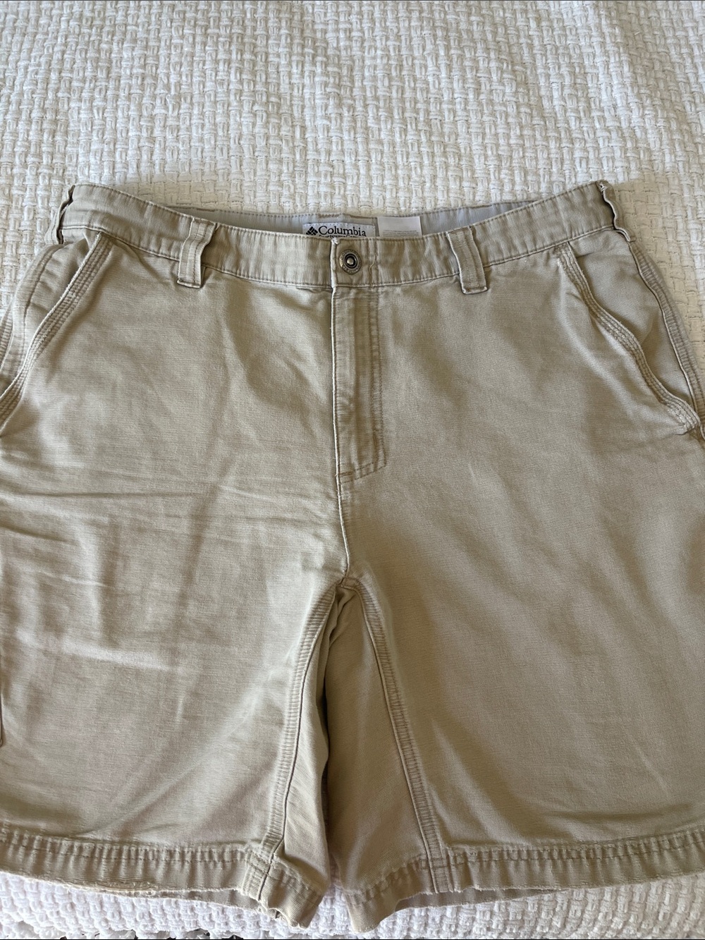 Columbia Men's Tan Cargo Shorts - Light Brown